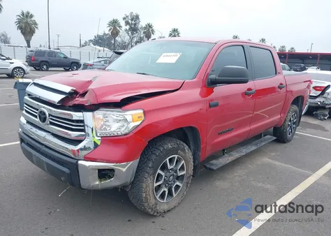 2017 Toyota Tundra Sr5 5.7L V8 z USA, uszkodzony, nr VIN 5TFDY5F12HX645405